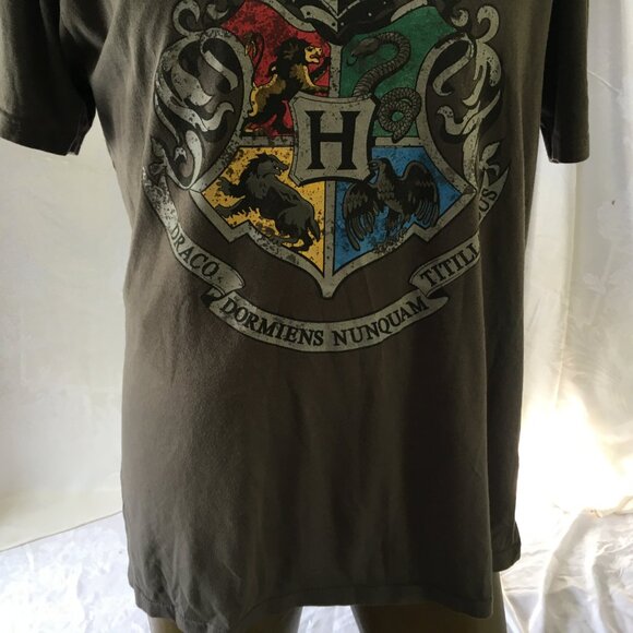 Harry Potter Universal Studios Hogwarts Crest Men's T Shirt Size L Gray Large - Picture 5 of 8